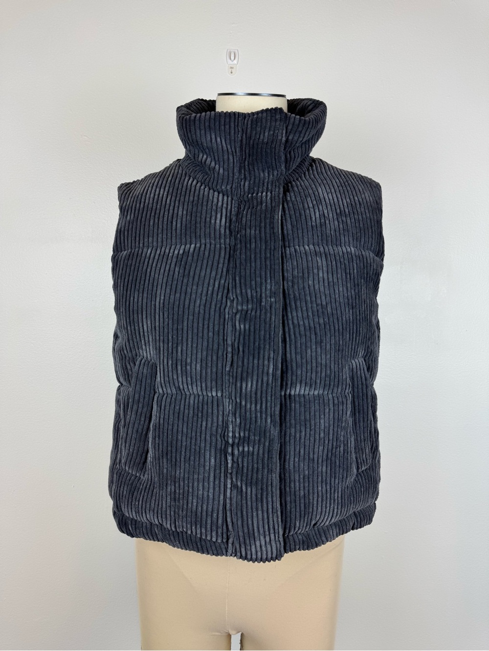 7 For All Mankind Women Charcoal Gray Corduroy Puffer Vest size Small